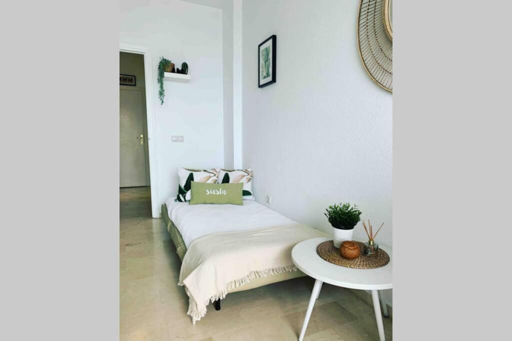 Amazing Frontline Sea Views Studio Apartment Castillo Del Vigia トレモリノス エクステリア 写真