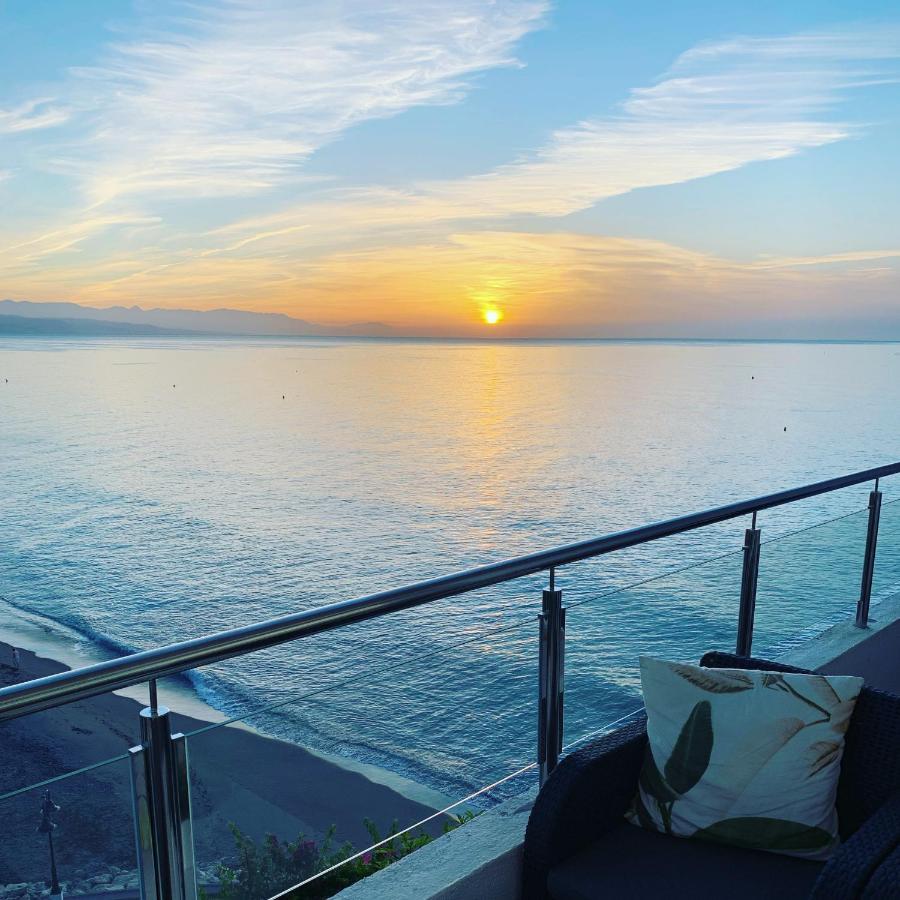 Amazing Frontline Sea Views Studio Apartment Castillo Del Vigia トレモリノス エクステリア 写真