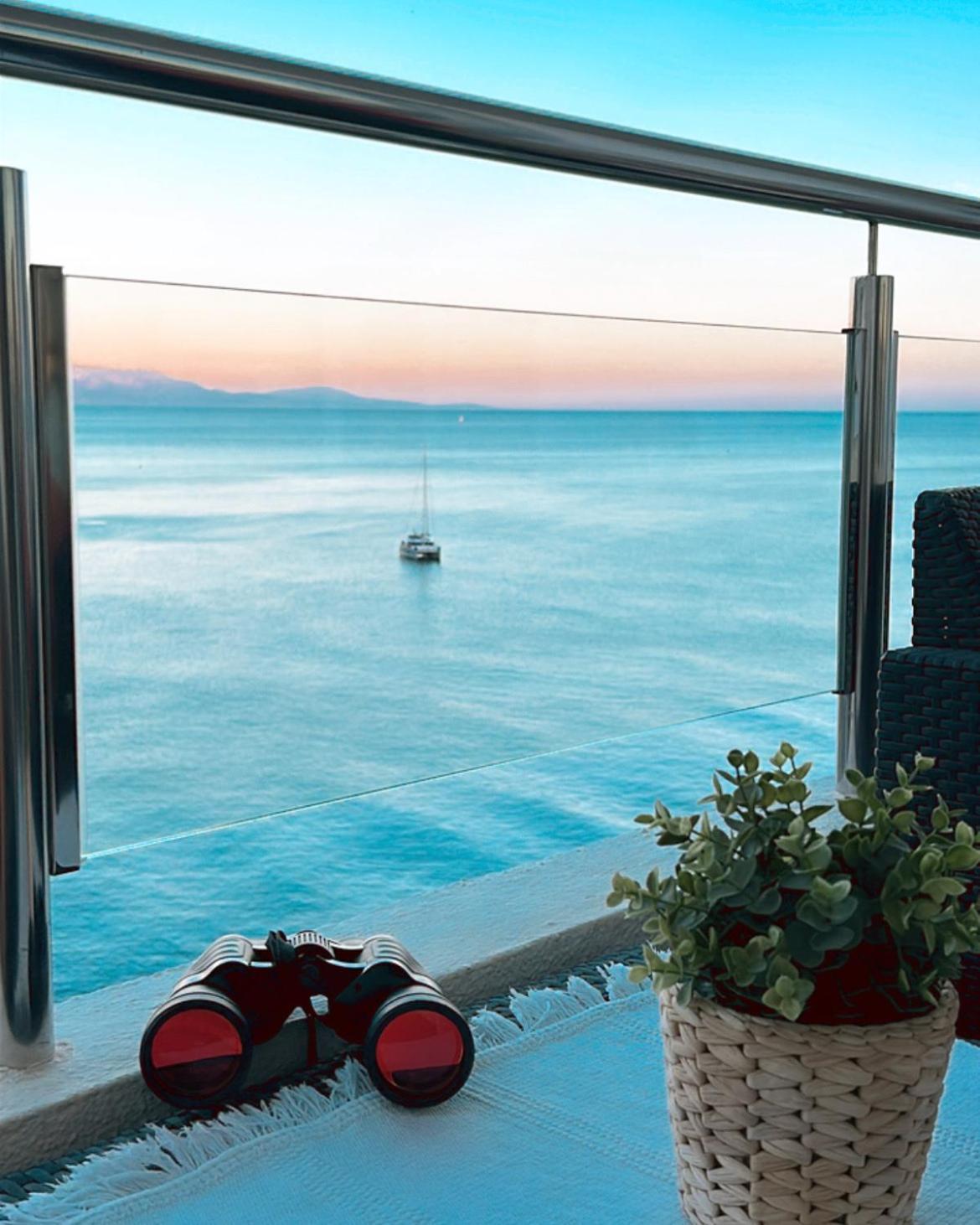 Amazing Frontline Sea Views Studio Apartment Castillo Del Vigia トレモリノス エクステリア 写真